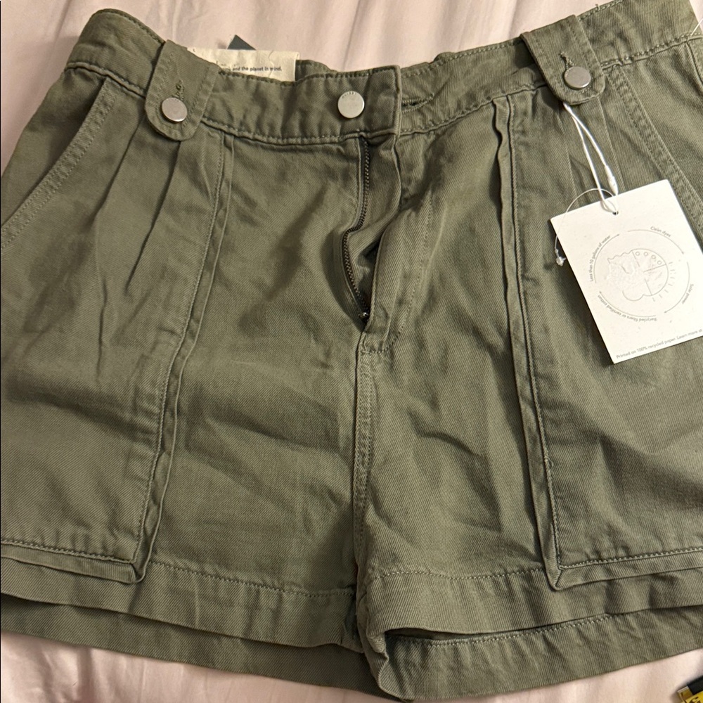 DL1961 Olive Cargo Shorts for Women